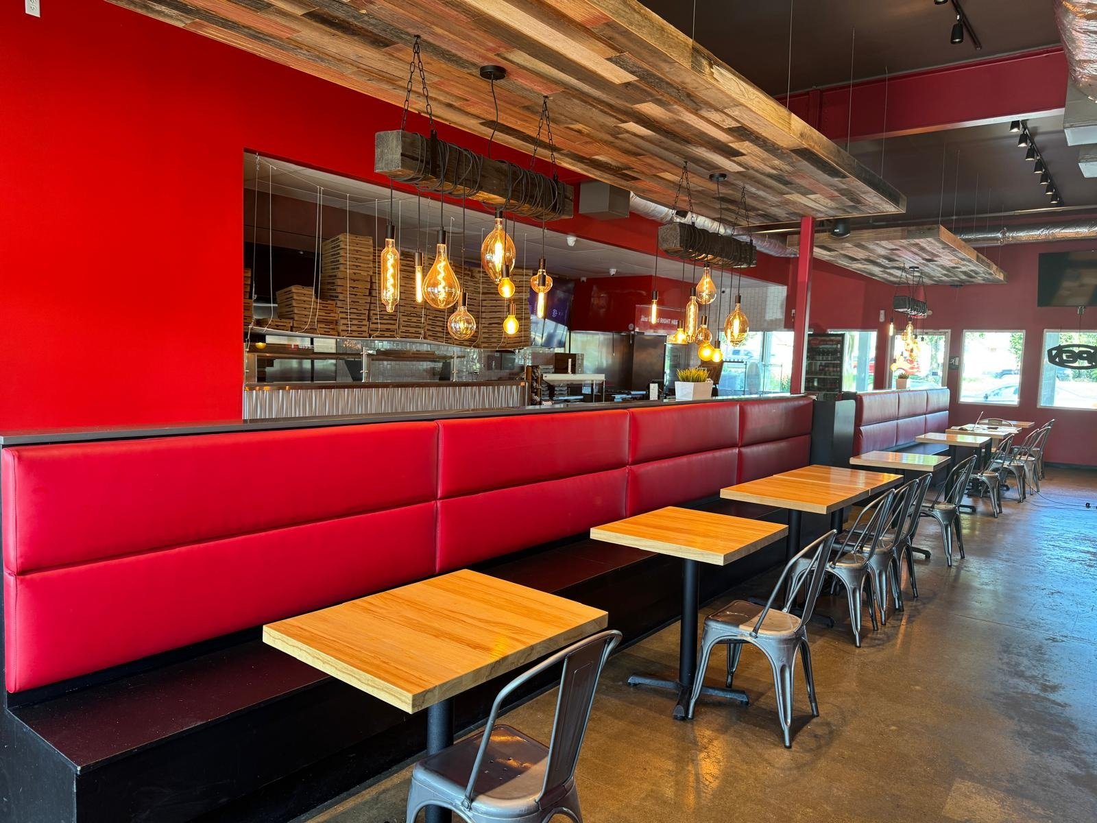 Inside the Vik & Harrys Pizzeria dining room